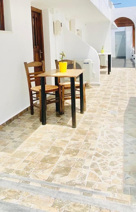 Apartment La Cueva Milos Adamantas (Milos)